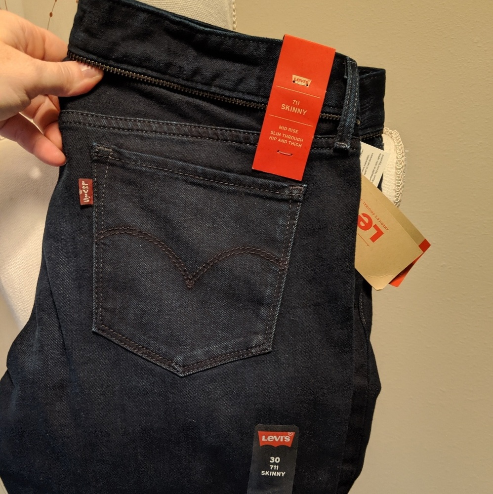 Levi's 711